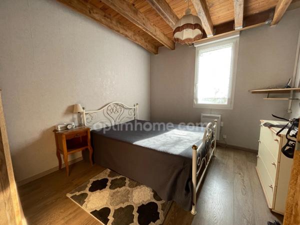 Maison individuelle avec 5 chambres et jardin