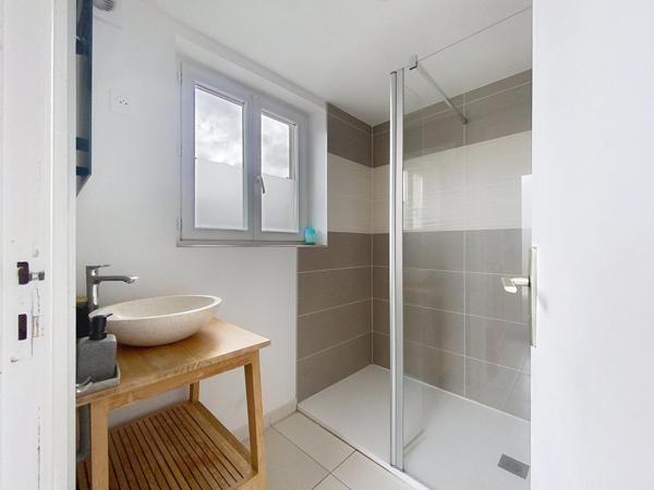 Immeuble à fort potentiel au centre de Briec