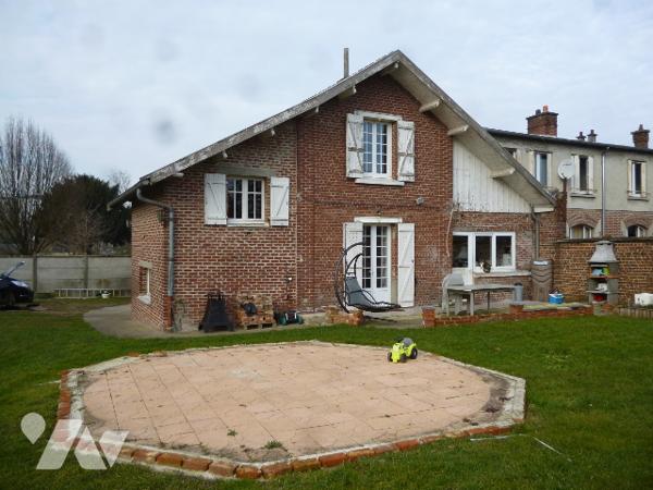 Maison 5 pièces, cuisine, garage, terrain.