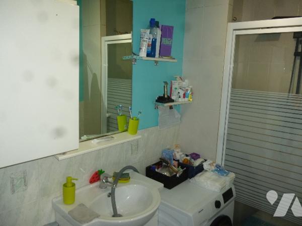 Maison 5 pièces, cuisine, garage, terrain.