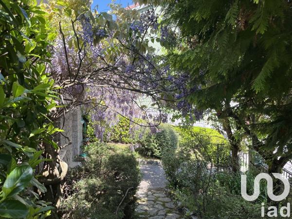 House for sale 6 rooms 120 m² Sail-sous-Couzan