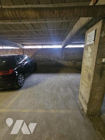 EMPLACEMENT PARKING RUE DES STATIONS LILLE