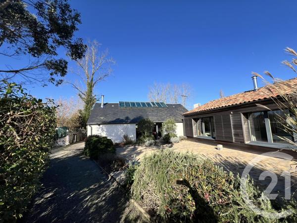 Maison à vendre  4 pièces - 211,10 m2 LE PERRIER - 85