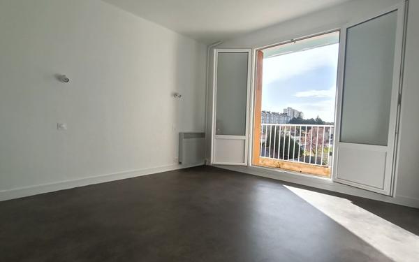 Appartement à louer    3 pièces •  Nevers