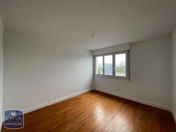 Appartement à louer 4 pièces 99.85m² Lorient (56100)