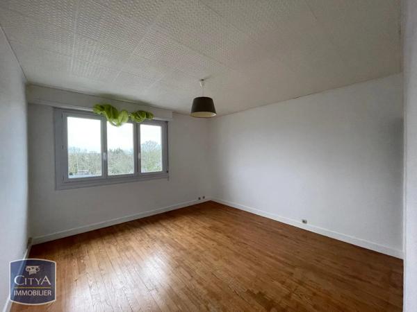 Appartement à louer 4 pièces 99.85m² Lorient (56100)