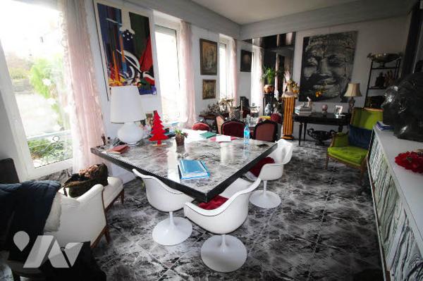 Vente d'un appartement T2/3 (en VIAGER OCCUPÉ, 84m2 carrez) + chambre de bonne (bureau de 5m2)