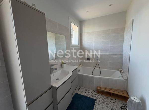 Maison de charme à vendre à Charbonnières-les-Bains - 5 pièces, beau jardin