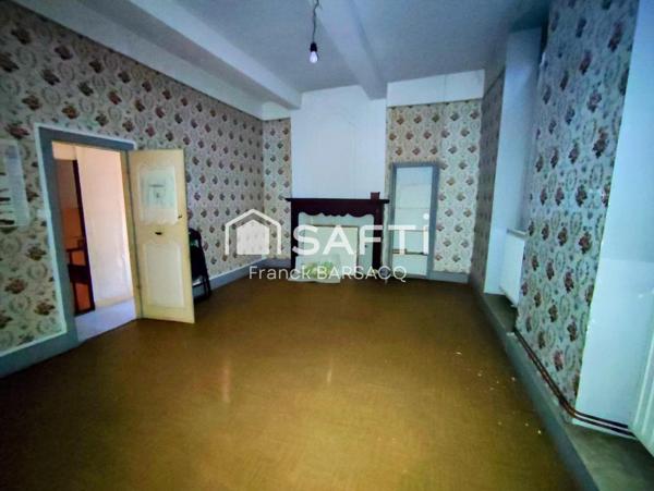 ANCIEN PRESBYTERE AVEC JARDIN PANORAMIQUE