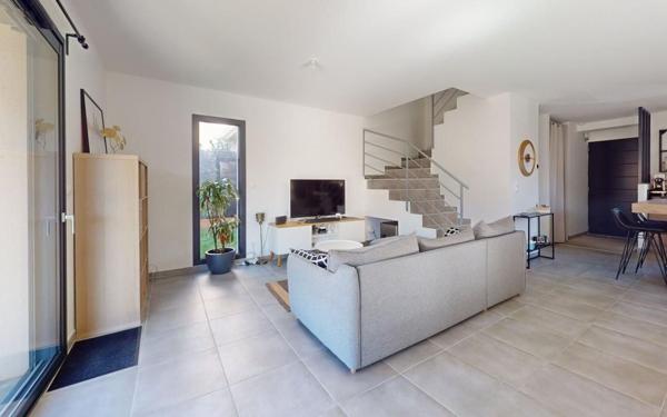 Maison à vendre    4 pièces • 95,28 m2 Reyrieux