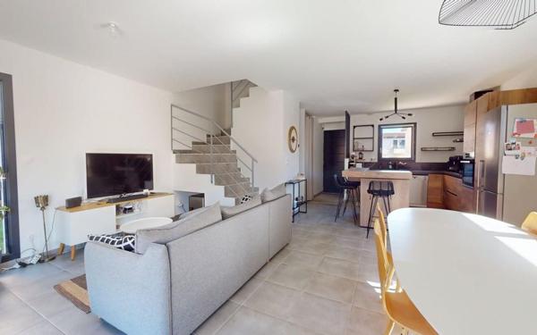 Maison à vendre    4 pièces • 95,28 m2 Reyrieux