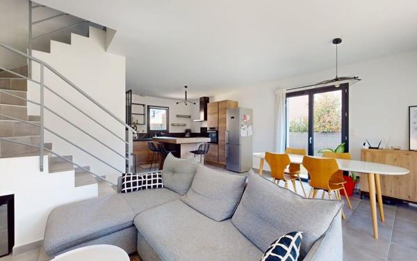 Maison à vendre    4 pièces • 95,28 m2 Reyrieux