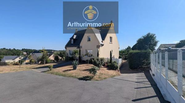 Vente                                                      Maison
                        
                     5 pièces                      152 m2                     à Ploërmel