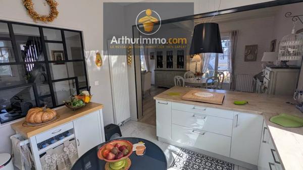 Vente                                                      Maison
                        
                     5 pièces                      152 m2                     à Ploërmel