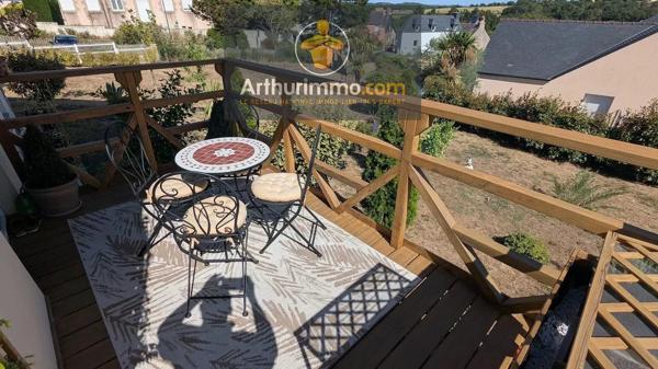 Vente                                                      Maison
                        
                     5 pièces                      152 m2                     à Ploërmel