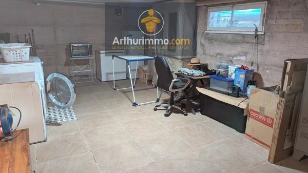 Vente                                                      Maison
                        
                     5 pièces                      152 m2                     à Ploërmel