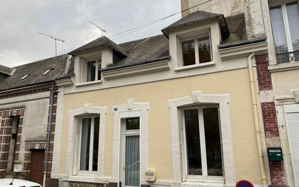 Maison à vendre    5 pièces •  Nogent-le-Rotrou