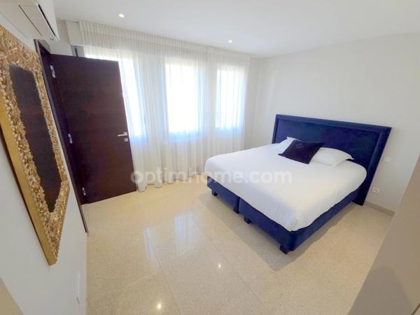 Bonneuil sur Marne - Maison de 7 pièces / 5 Chambres - 276m2 - Terrain 303m2 - 935 000 € FAI