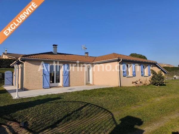 Location                                                      Maison
                        
                     6 pièces                      118 m2                     à Thorrenc