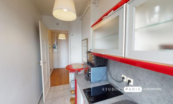 STUDIO MONTMARTRE / ABBESSES BALCON - VUE TOITS DE PARIS - 7ÈME ÉTAGE