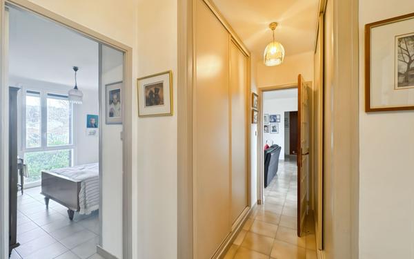 Appartement à vendre    5 pièces • 104,77 m2 Martigues