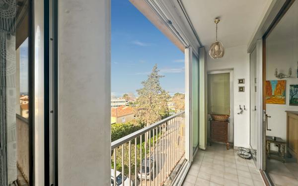 Appartement à vendre    5 pièces • 104,77 m2 Martigues