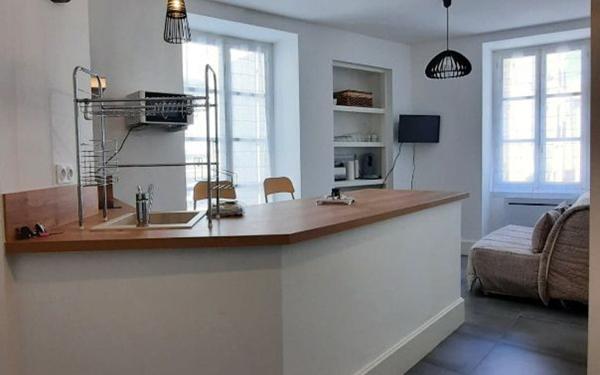 Appartement à vendre    2 pièces •  Aubenas