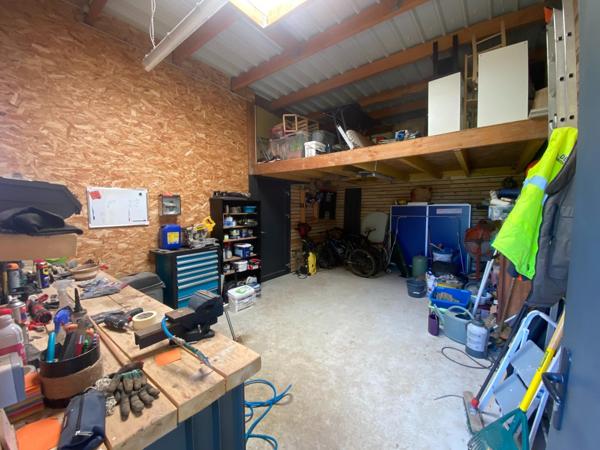 Maison 228 m², 5 chambres, terrain de 4120 m², 10 min de Flers