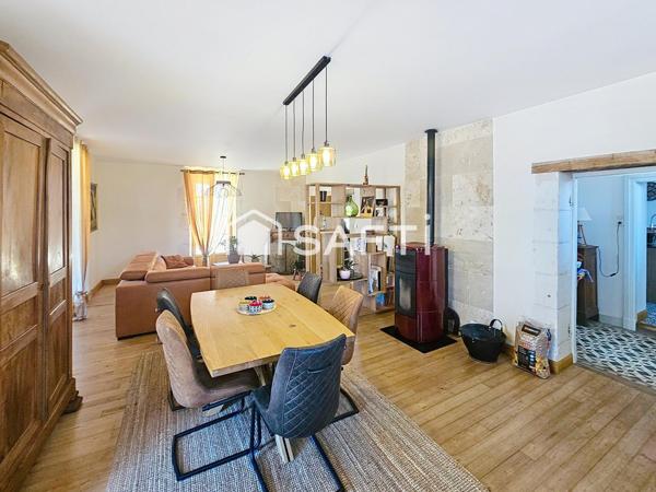 Charmante maison en pierre de 180 m² habitables.