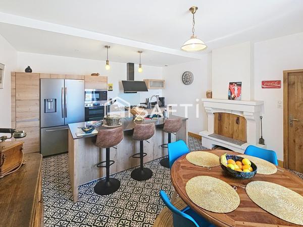 Charmante maison en pierre de 180 m² habitables.