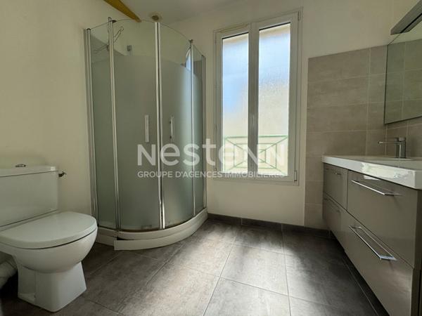 Exclusivité à 10 min de Rochefort :  Tonnay-Charente, Maison 2 chambres avec garage