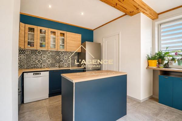 Maison rénovée 3 chambres avec garage et dépendance – Steenvoorde
