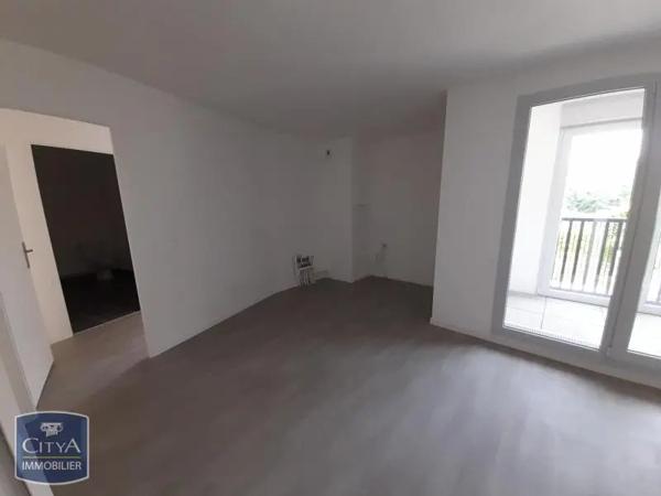 Appartement à louer 3 pièces 66.4m² Mennecy (91540)