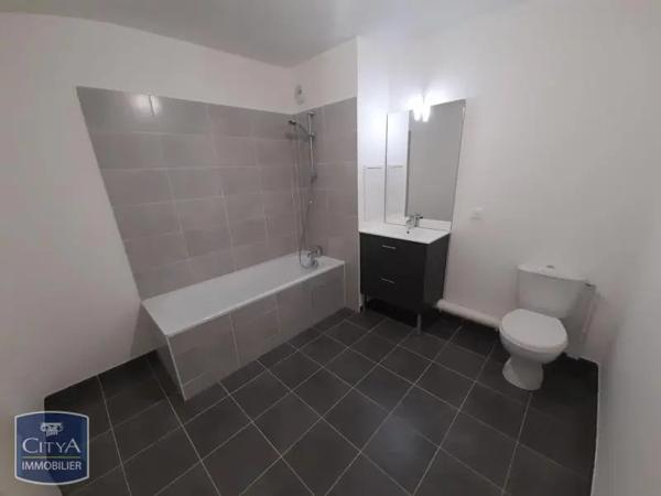 Appartement à louer 3 pièces 66.4m² Mennecy (91540)