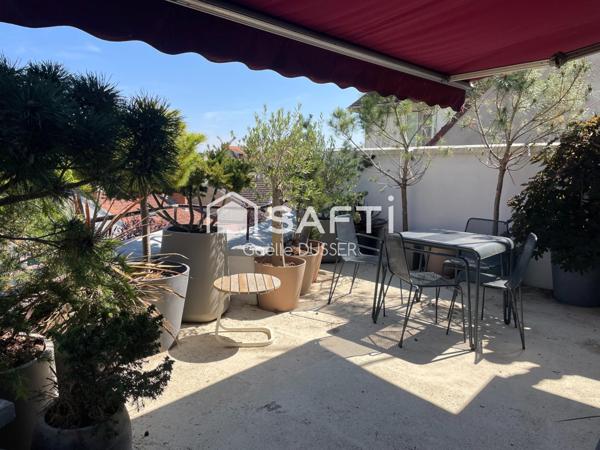 Une maison de ville début de siècle hyper contemporaine