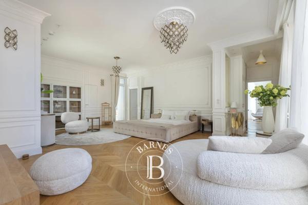 Puteaux, Hôtel particulier 10 Chambres -  400 m² à vendre