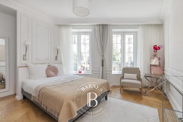 Puteaux, Hôtel particulier 10 Chambres -  400 m² à vendre