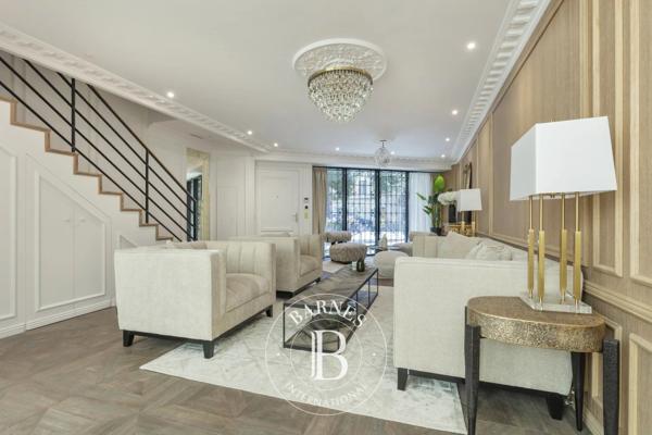 Puteaux, Hôtel particulier 10 Chambres -  400 m² à vendre