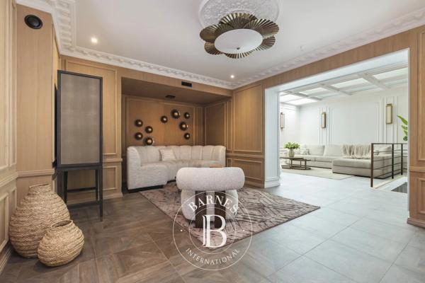 Puteaux, Hôtel particulier 10 Chambres -  400 m² à vendre