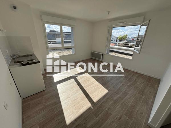 Location Appartement 2 pièces 41.41 m² - 86 BOULEVARD JEAN JAURES Joue-les-tours 37300