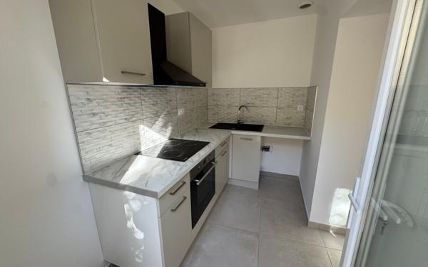 Maison à vendre    2 pièces •  Toulon