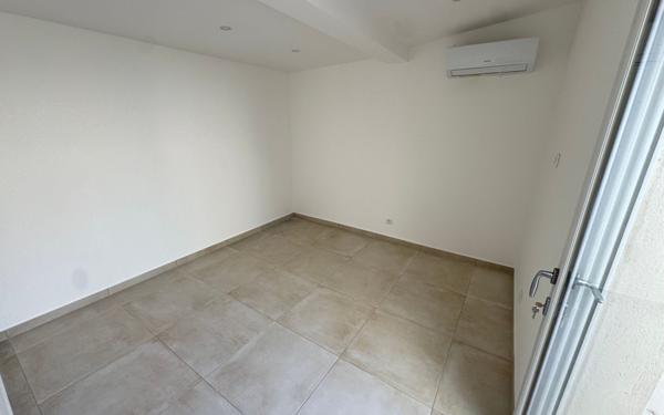 Maison à vendre    2 pièces •  Toulon