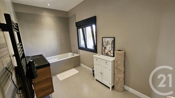 Maison à vendre  5 pièces - 133,88 m2 REYRIEUX - 01