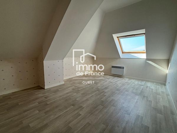 ANGERS HYPER CENTRE: APPARTEMENT T3 SITUE AU DERNIER ETAGE AVEC ASCENSEUR