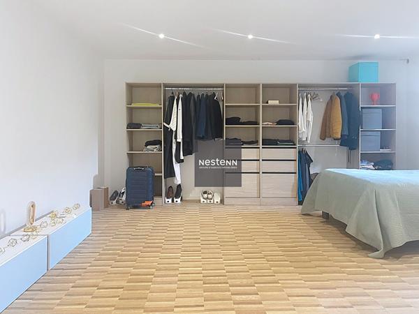 Maison aux grands volumes proche du centre bourg
