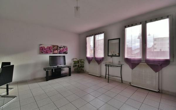 Appartement à vendre    3 pièces • 68,80 m2 Romans-sur-Isère