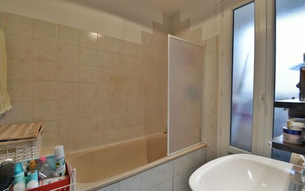 Appartement à vendre    3 pièces • 68,80 m2 Romans-sur-Isère