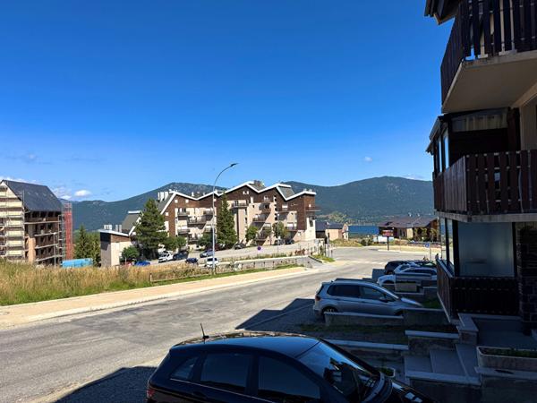 Charmant studio avec balcon dans résidence proche commodités