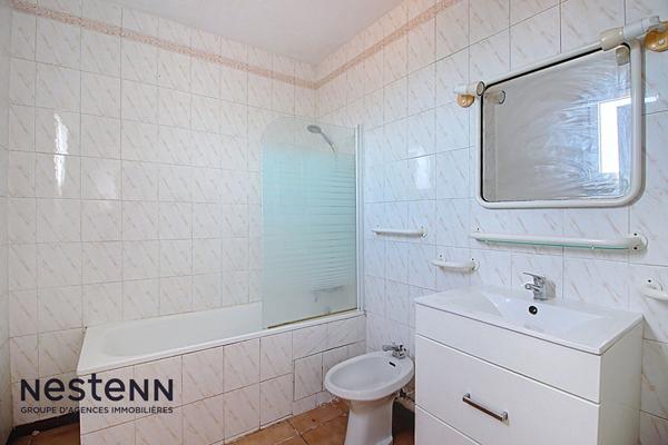 Maison Vitrolles 4 pièces de 96 m² avec garage et place de stationnement