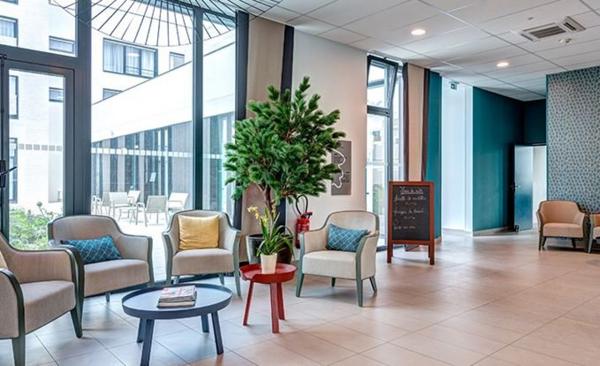 INVESTISSEMENT LOCATIF – BRETIGNY SUR ORGE – Résidence seniors Le Carré St Pierre - 5,37 % de rentabilité